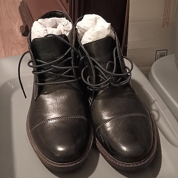 Bostonian Commonwealth Dress Shoes..NWT - Picture 2 of 8